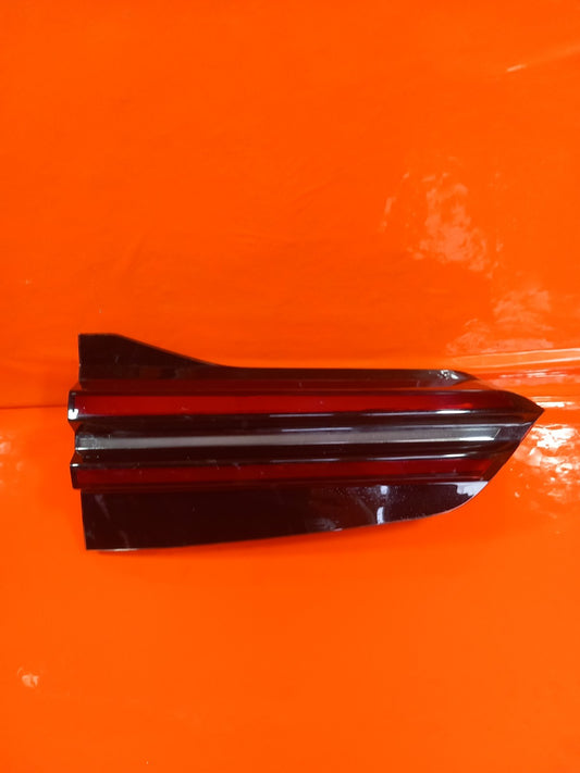 BMW X5 G05 3.0 Petrol 2025 Rear Right Inner Tail Light 5A912A6 Warranty A398 - Image 2