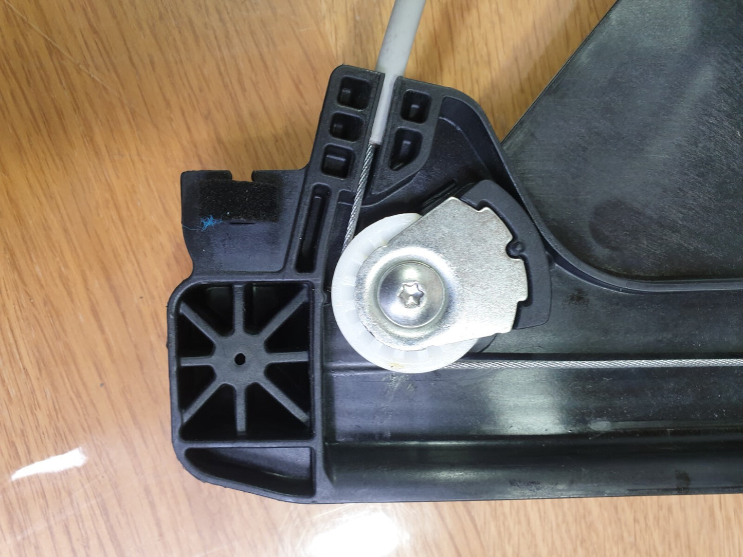 2020 PEUGEOT 208 ALLURE EV FRONT LEFT DOOR WINDOW REGULATOR + WARRANTY A197 - Image 3