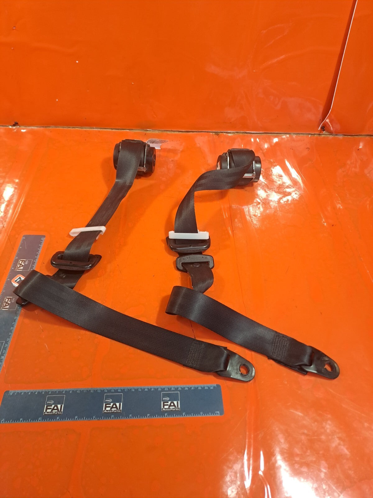 ✅2010 LAND ROVER DISCOVERY 4 L319 REAR SEAT BELTS PAIR + WARRANTY A265 - Image 7