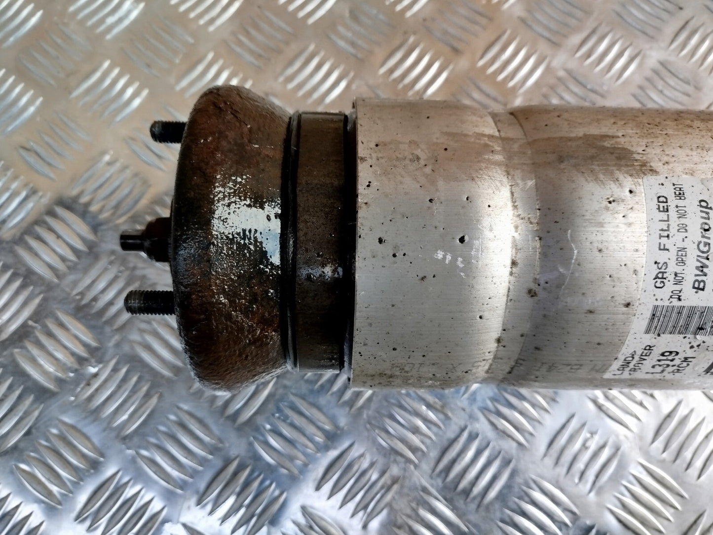 ✅Land Rover Discovery 4 L319 2010 3.0 D Front Right Air Strut Shock Absorber - Image 2