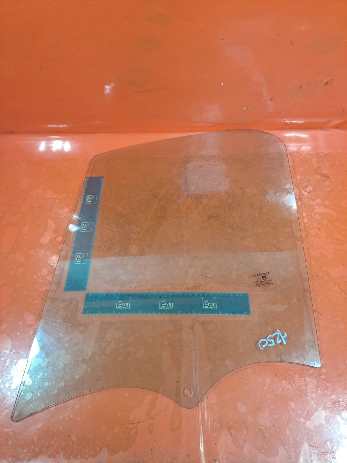 ✅RENAULT TRAFIC MK3 Sl27 1.6 DIESEL 2015 FRONT LEFT DOOR WINDOW GLASS 43R000464 - Image 1