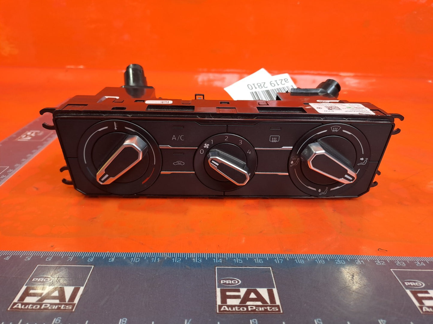 2023 VW TAIGO LIFE 1.0P A/C CLIMATE HEATER CONTROL PANEL SWITCH 2G2820045P A219 - Image 2