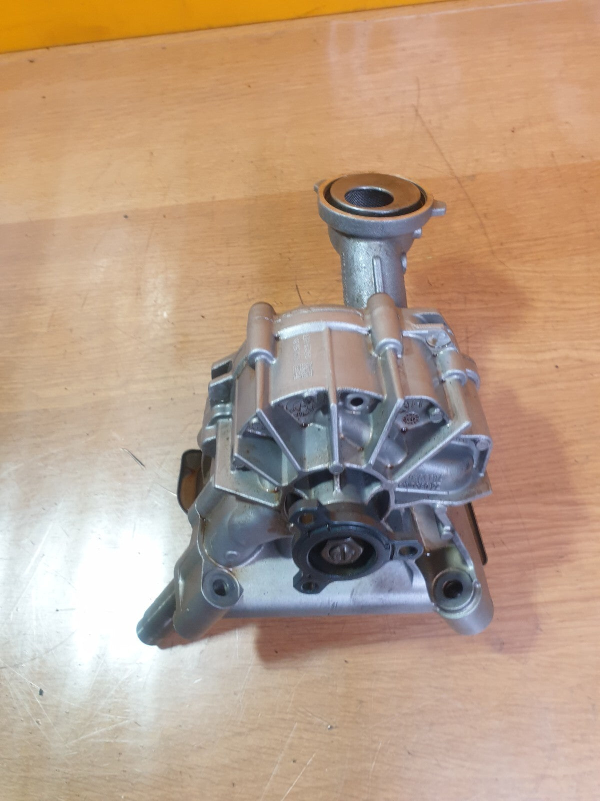 ✅2014 BMW 5 SERIES F11 4.4P ENGINE OIL PUMP 7643256 + WARRANTY A153 - Image 9