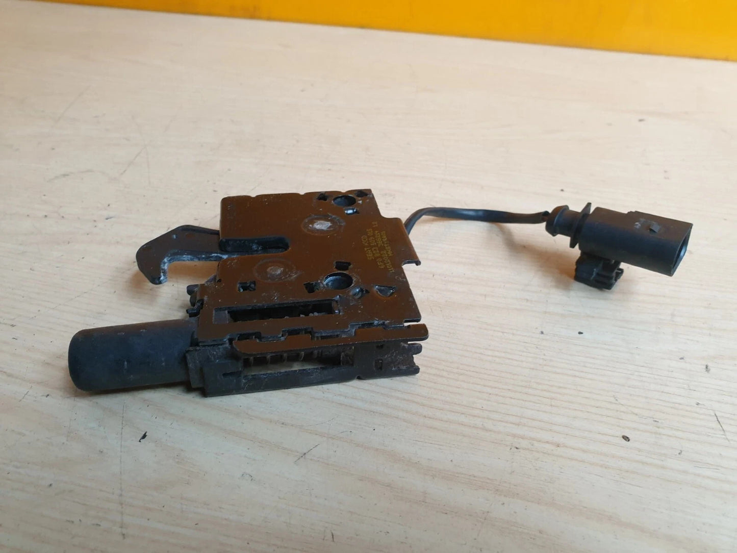 ebay-src:https://i.ebayimg.com/00/s/mtiwmfgxnjaw/z/fliaaeswudhp-1fk/$_57.jpg