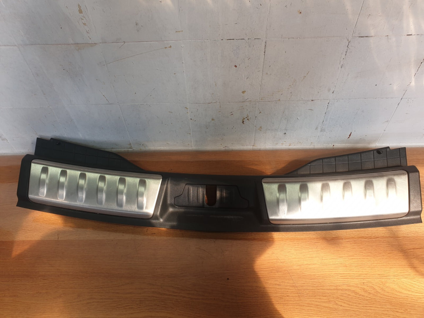 2017 JAGUAR F-PACE X761 3.0P REAR TRUNK SILL SCUFF PLATE TRIM HK83406A64AD A196 - Image 3