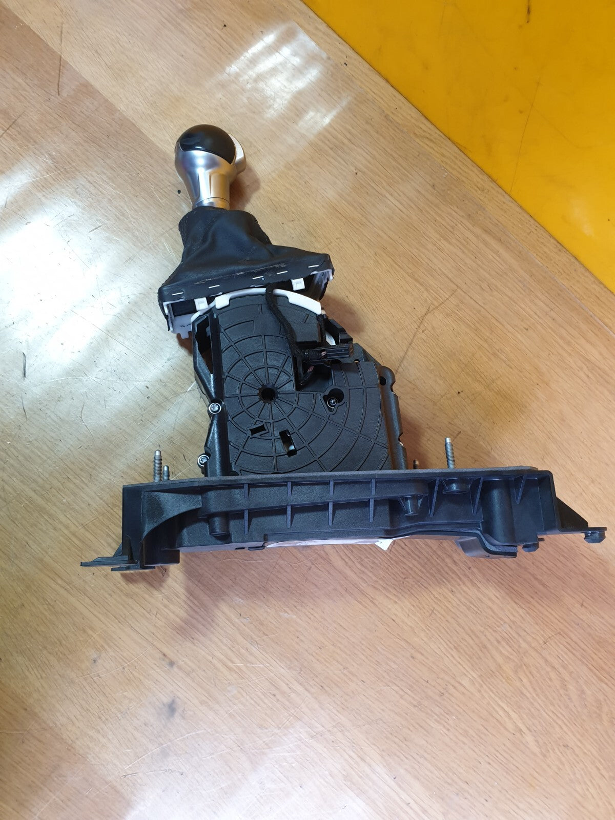 ✅2015 AUDI A3 E-TRON 1.4P GEAR SELECTOR STICK SHIFTER 8V2713023N + WARRANTY A204 - Image 7