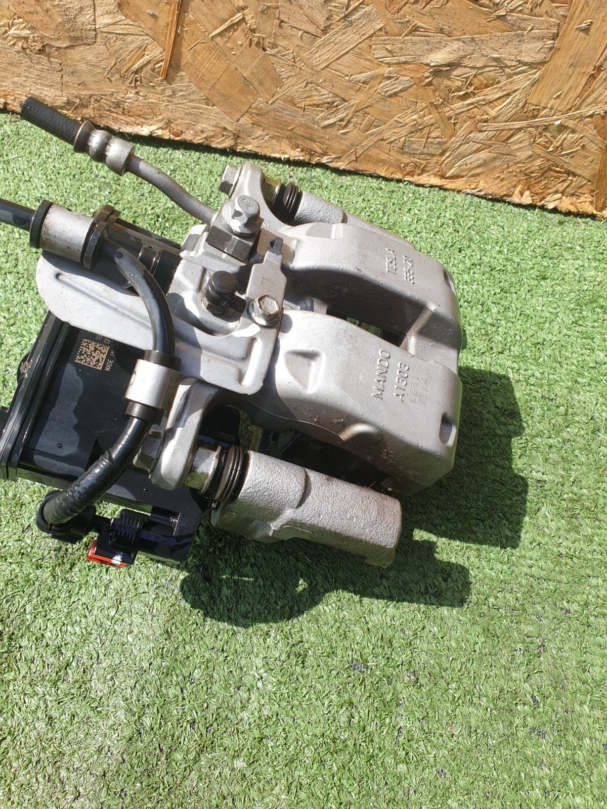 ✅2022 TESLA MODEL Y REAR RIGHT BRAKE CALIPER 335-20 + WARRANTY A172 - Image 5