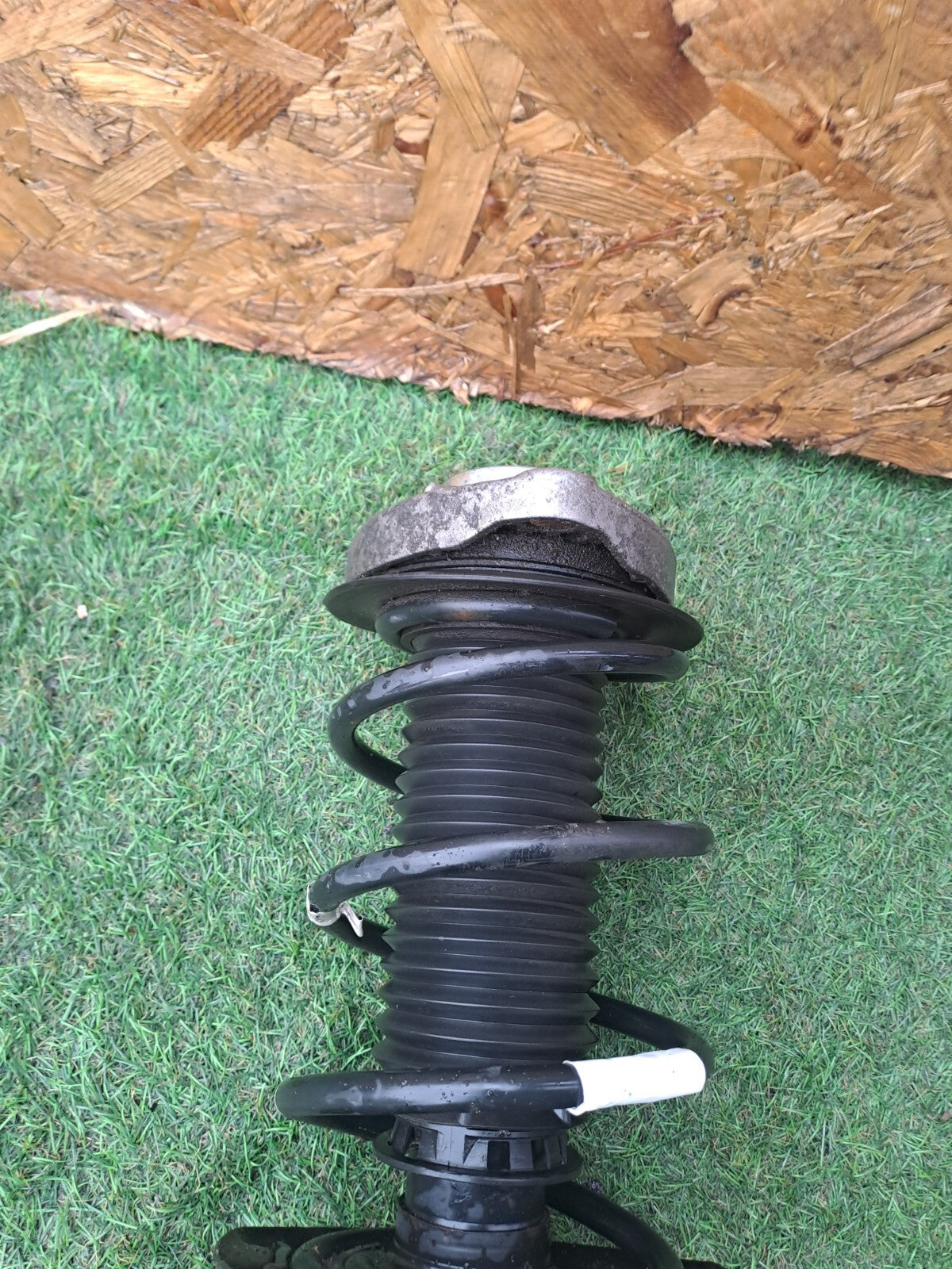 ✅Mercedes A-Class A 180 1.6 Petrol 2012 FRONT LEFT SUSPENSION SHOCK ABSORBER - Image 7