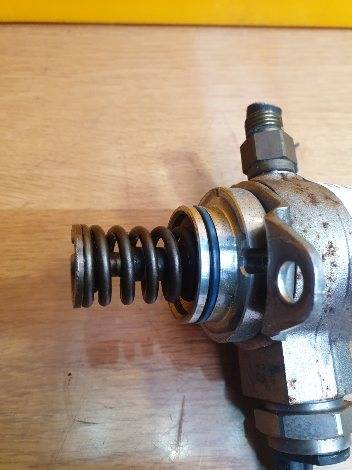 ✅2013 AUDI A1 SPORT 1.4P HIGH PRESSURE FUEL PUMP 03C127026M + WARRANTY A114 - Image 5