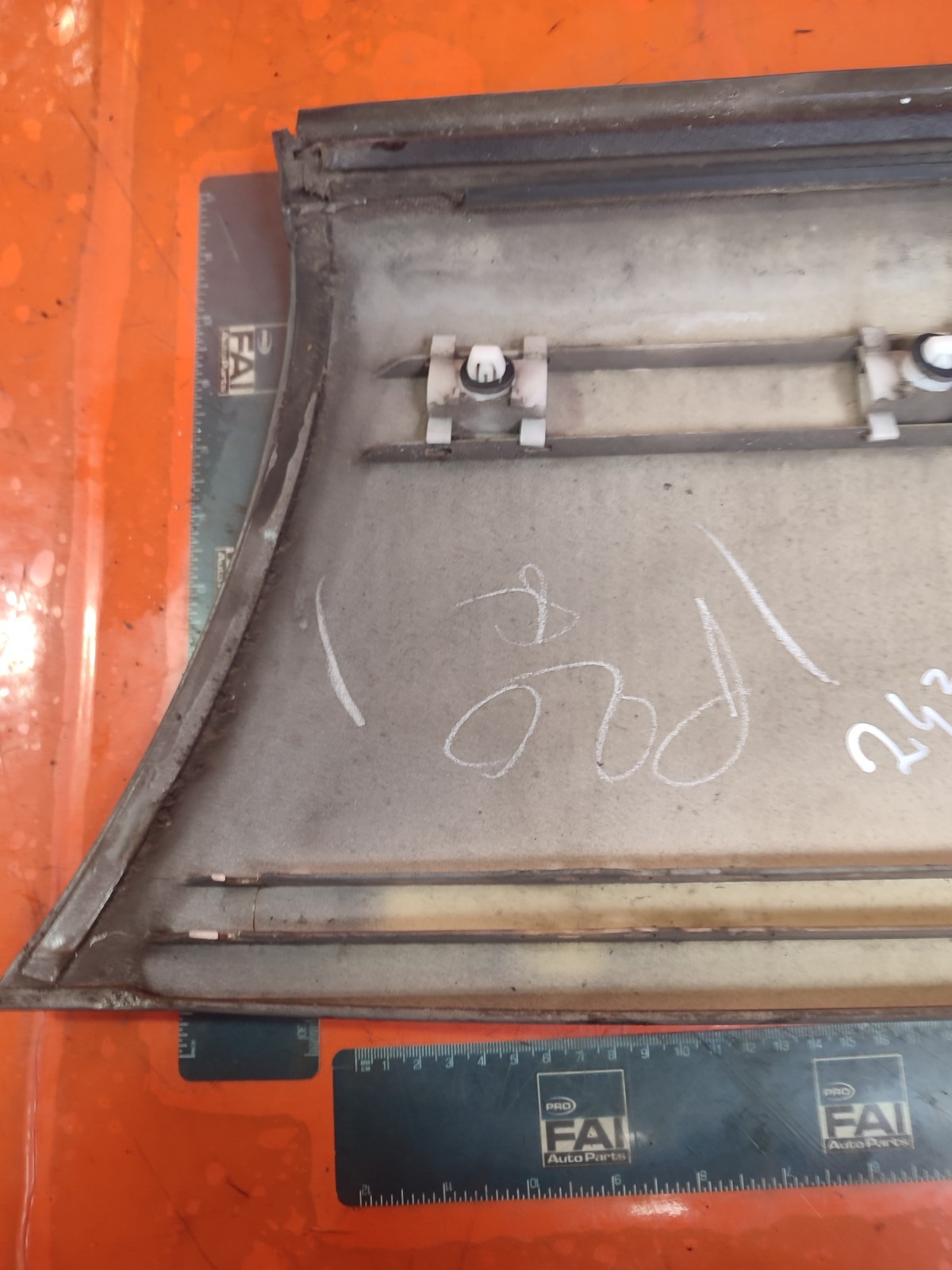 ✅2011 LAND ROVER RANGE ROVER L322 REAR RIGHT DOOR LOWER MOULDING TRIM 8263898 - Image 8