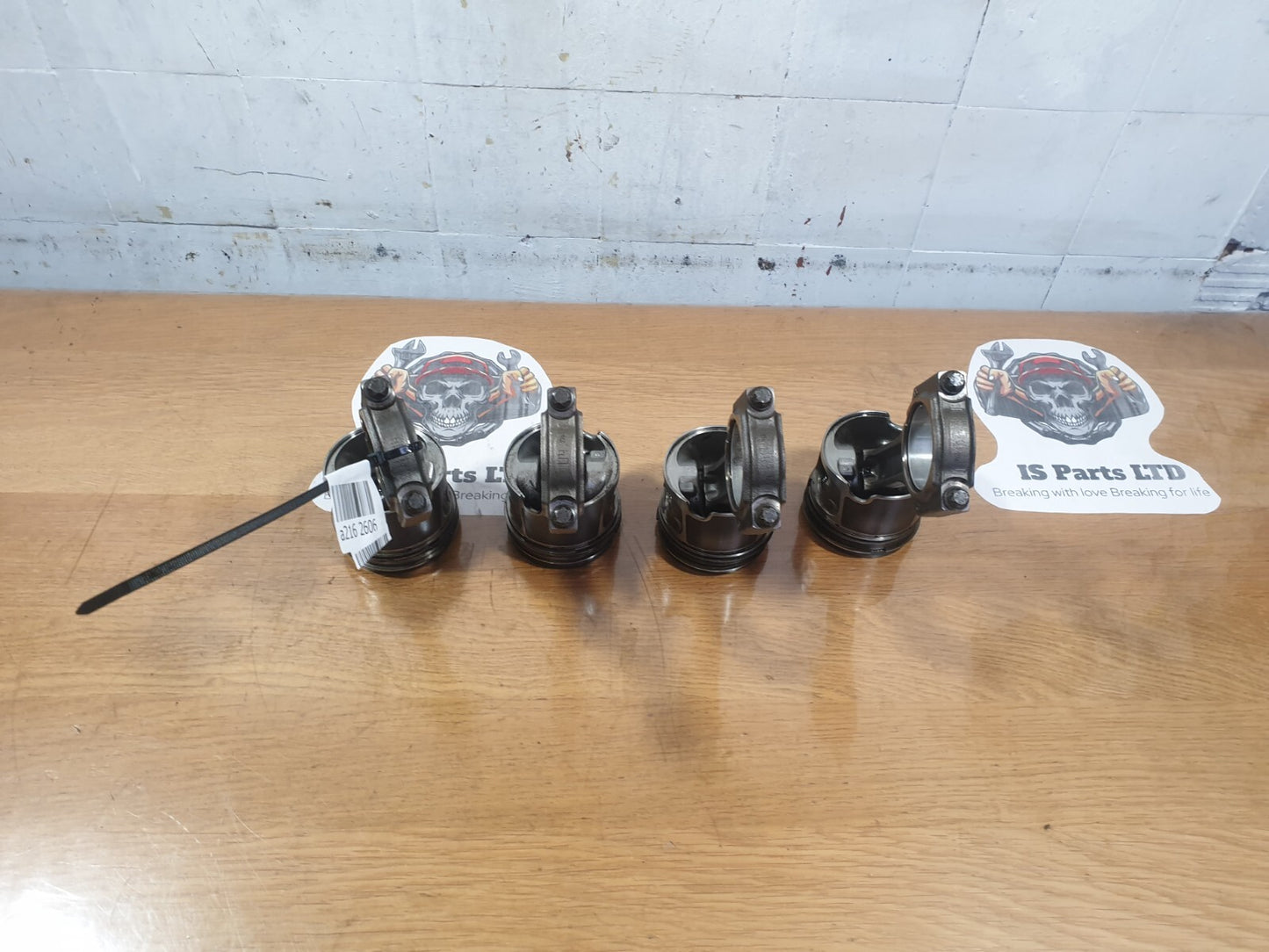 2010 BMW 5 SERIES F11 2.0D PISTON & CON ROD set of x4 0840ZU + WARRANTY A216 - Image 1