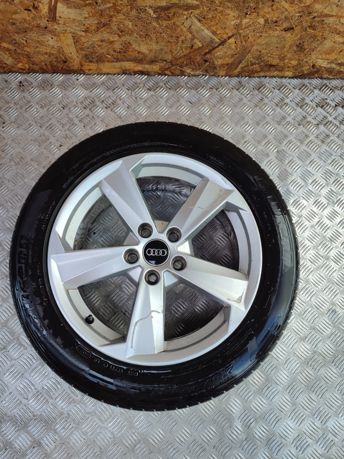 ✅AUDI Q2 S-LINE 1.4 PETROL 2017 ALLOY WHEEL & TYRE 215/55 ZR17 81A601025B A134 - Image 2