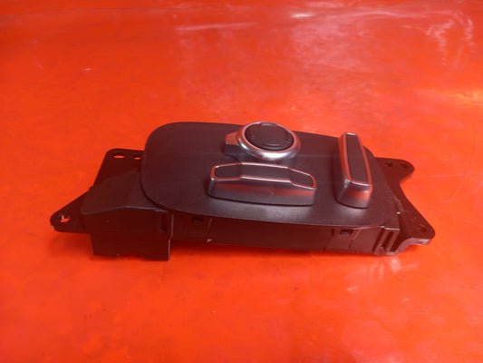 2025 Land Rover Defender L663 Seat Control Switch Button J9D3-14B566-AA A396 - Image 2