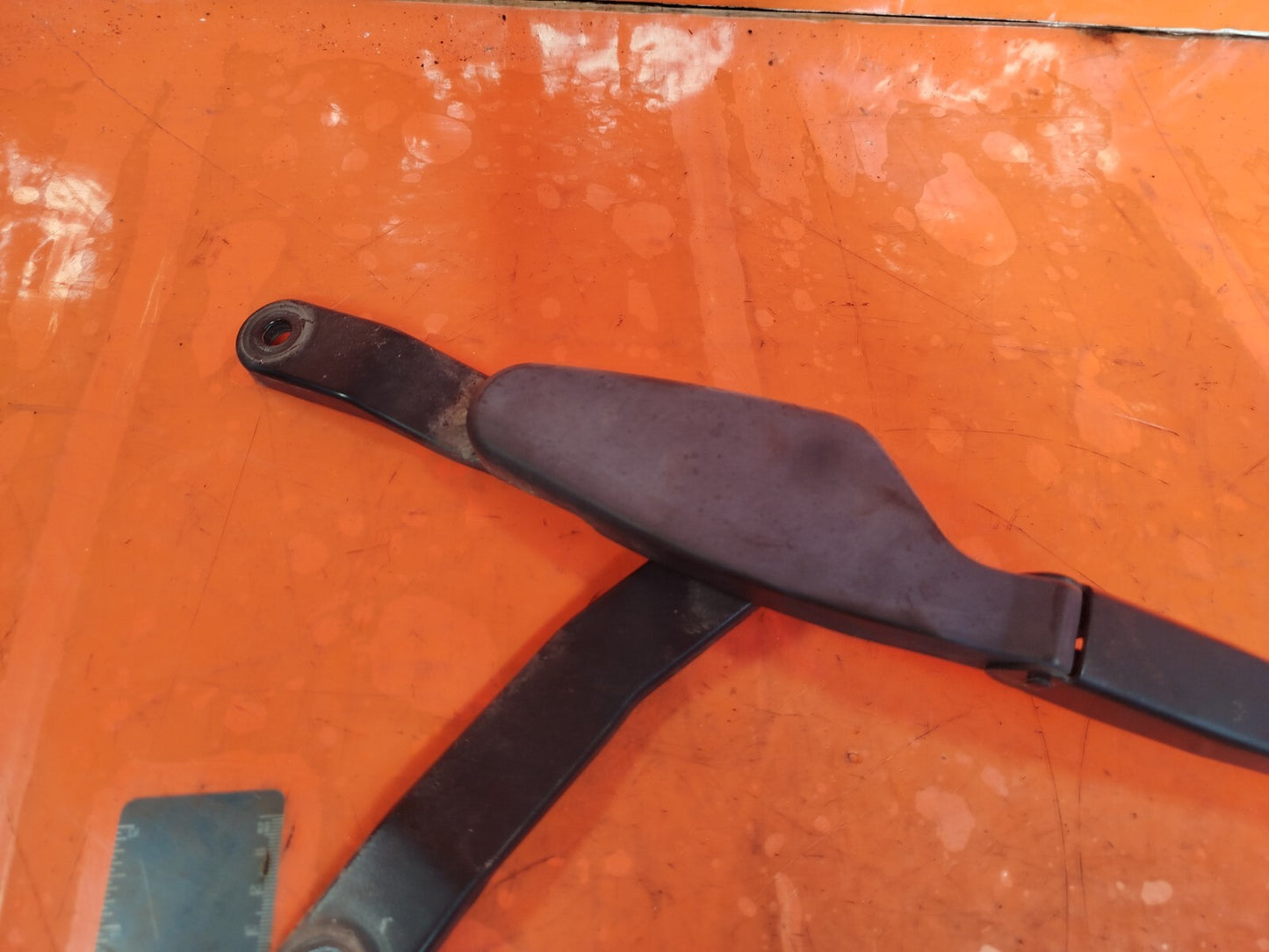 ✅Mercedes C-Class C250 W204 2.1 Diesel 2011 FRONT RIGHT WINDSCREEN WIPER ARM - Image 5
