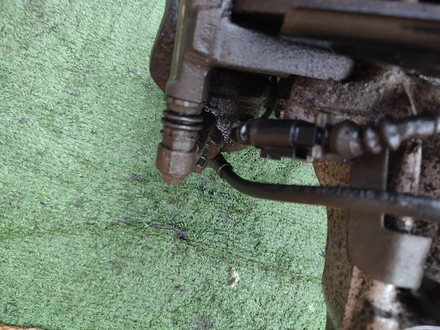 ✅Audi A3 E-Tron 2015 1.4 Petrol FRONT RIGHT SUSPENSION LEG HUB 5Q0413031GD A204 - Image 12