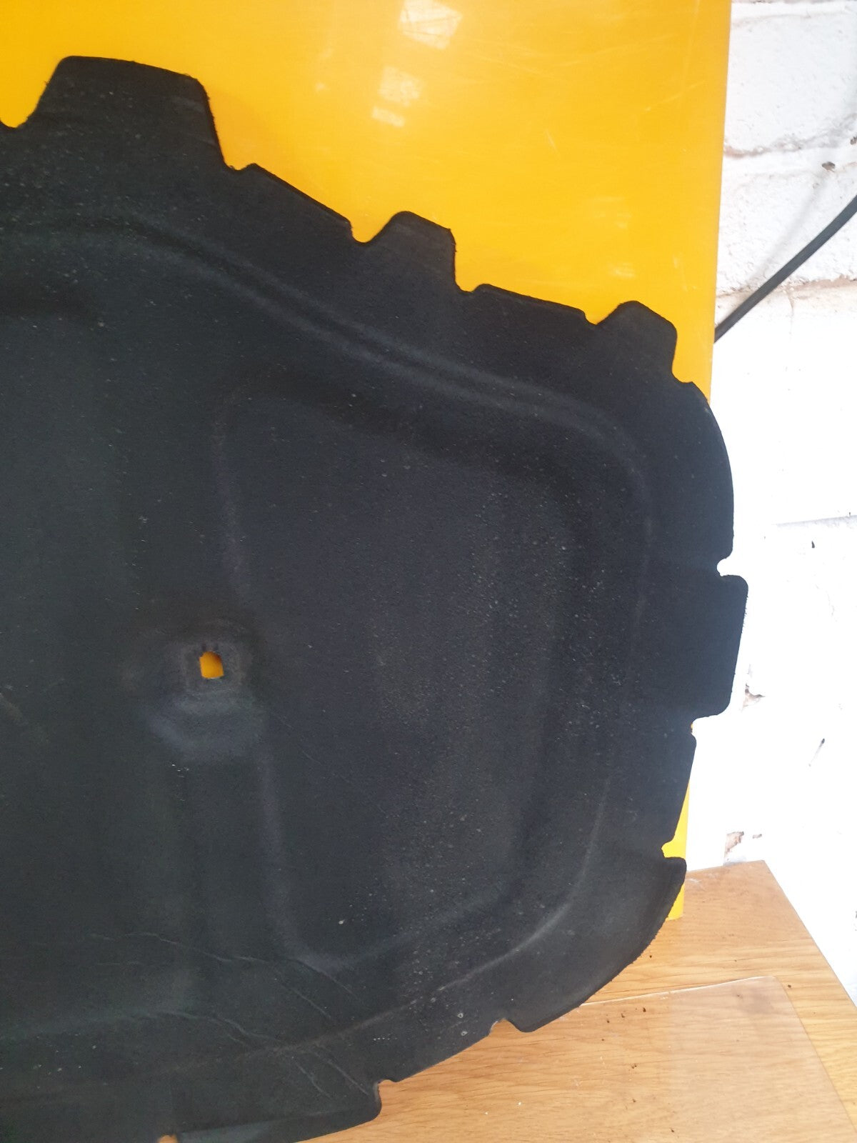 VW GOLF MK8 STYLE ETSI 1.5 PETROL 2022 BONNET INSULATION PANEL 5H0863831A A191 - Image 9