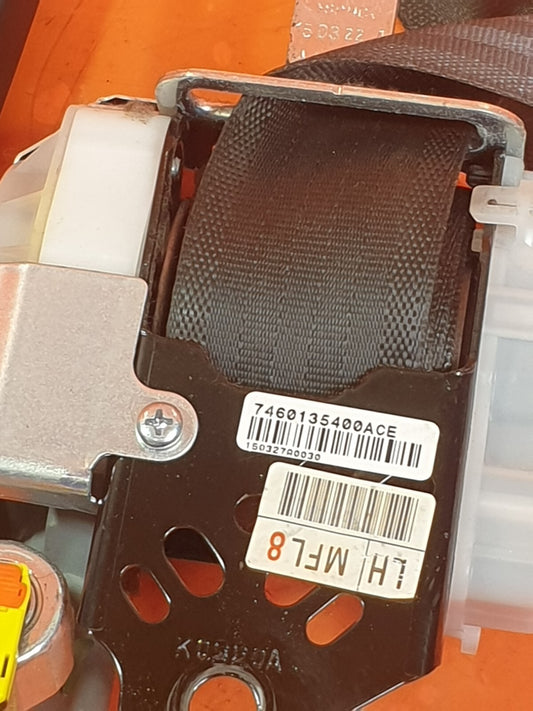 SSANGYONG TIVOLI ELX 1.6 PETROL 2015 FRONT LEFT SEAT BELT 74661-35000 Warranty - Image 2