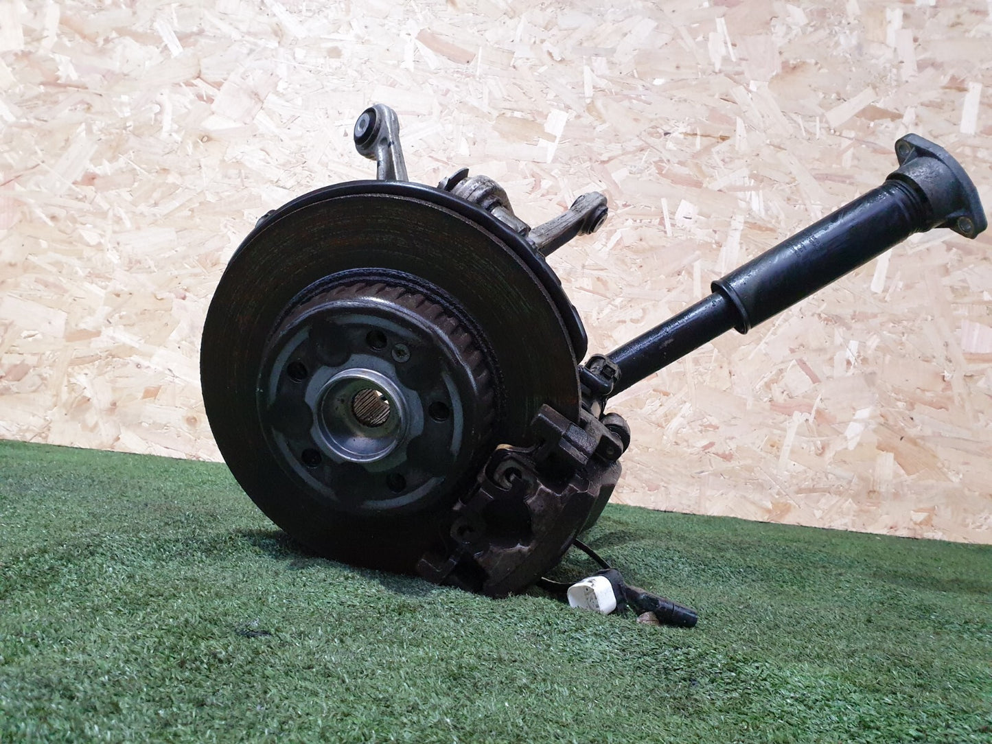 ✅2016 Mercedes C Class W205 Rear Left Suspension Leg Hub A2053207830 A123 - Image 12