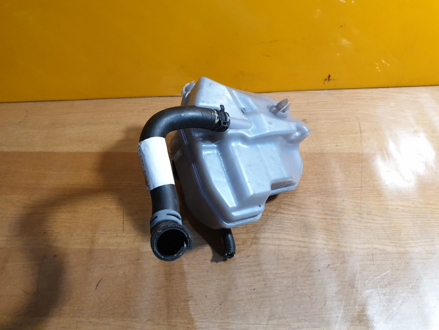 ✅AUDI A1 SPORTBACK 1.0 PETROL 2019 COOLANT BOTTLE EXPANSION TANK 2Q0121407B A130 - Image 11