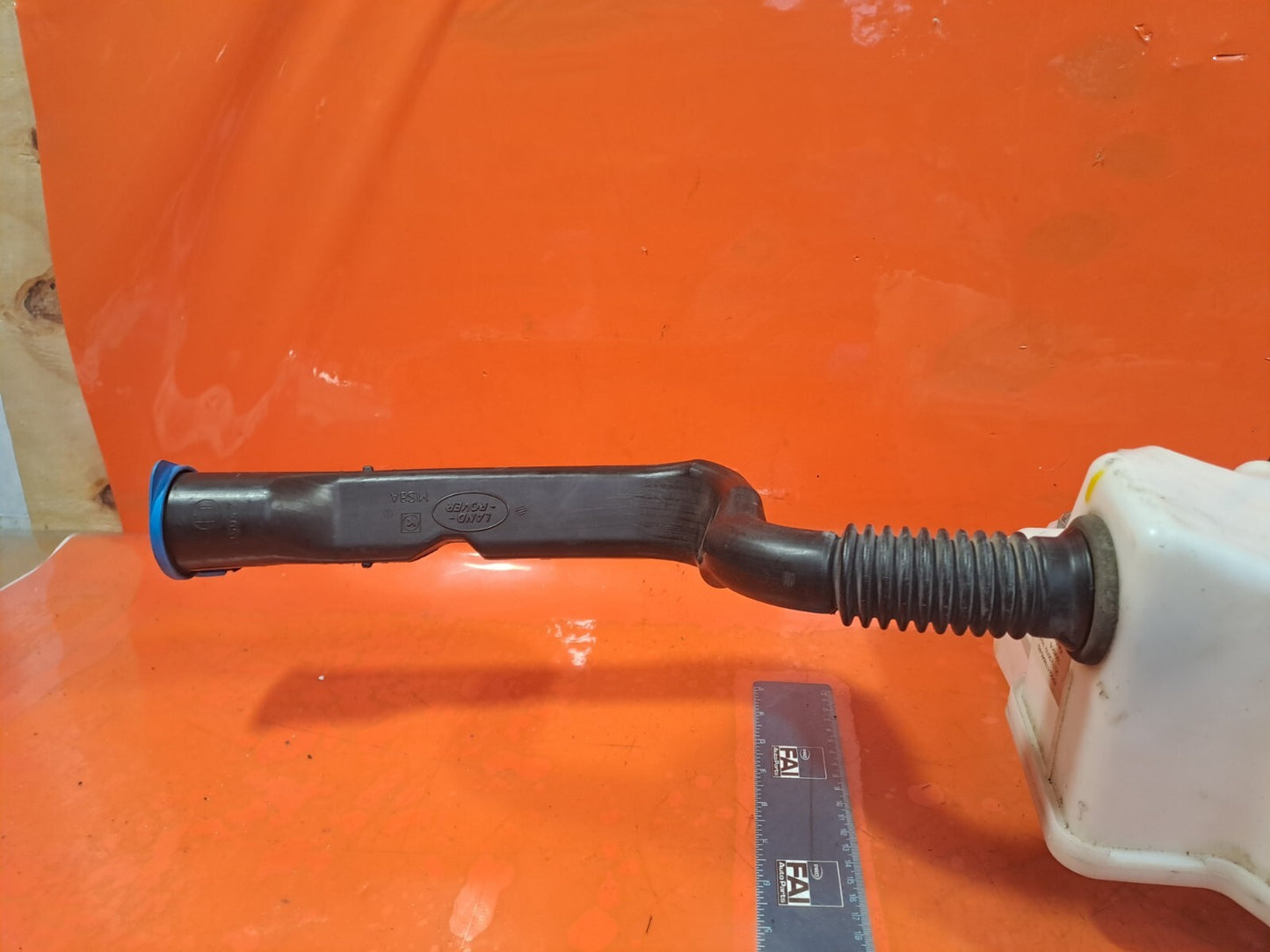✅2011 LAND ROVER DISCOVERY 4 L319 WINDSCREEN WASHER BOTTLE AH22-17A645-AD A239 - Image 11