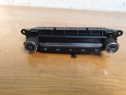 FORD FOCUS ACTIVE X 1.0 PETROL 2021 MULTIMEDIA RADIO CONTROL SWITCH PANEL A212 - Image 2