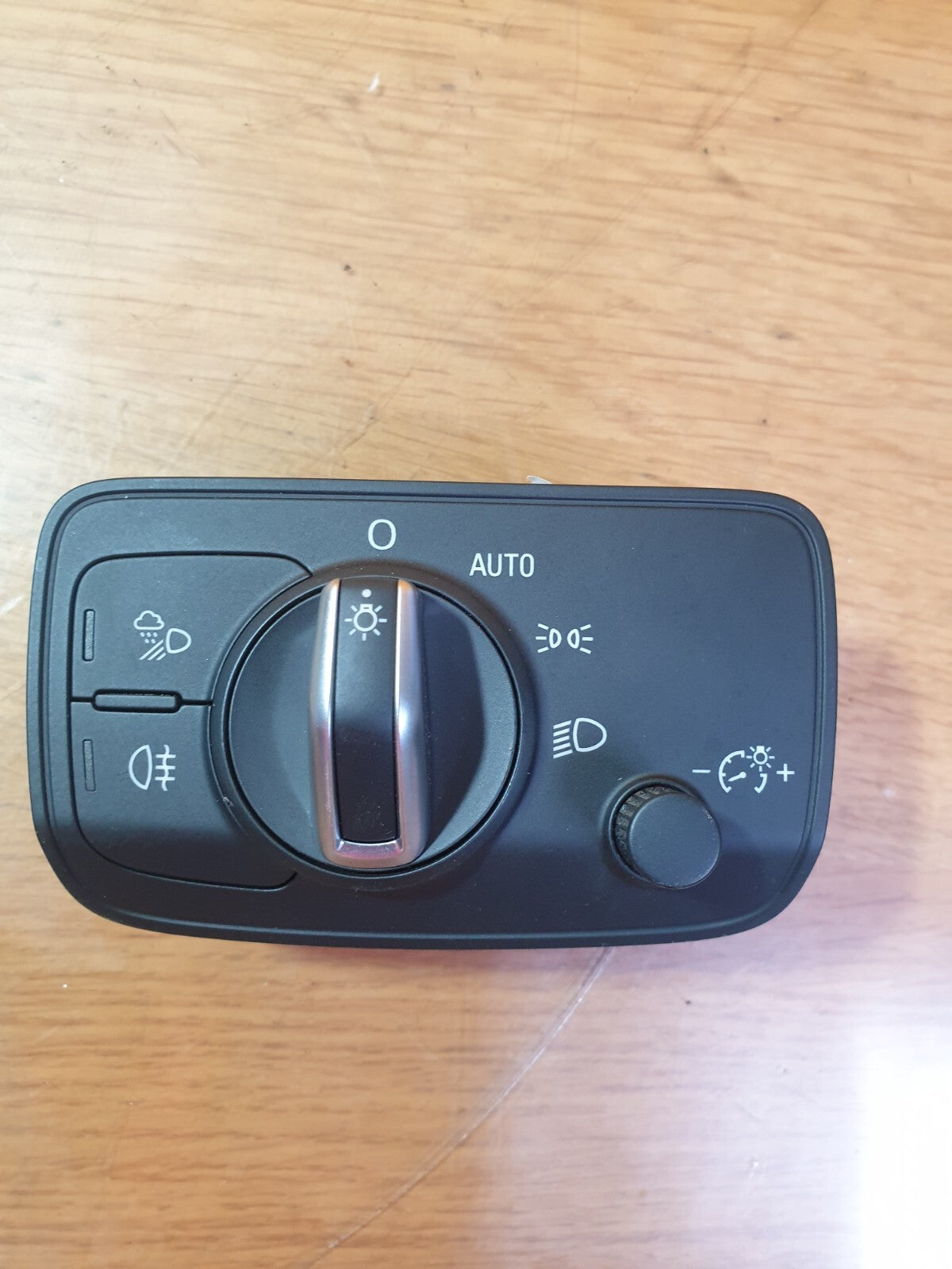 2015 AUDI A3 E-TRON 1.4P HEADLIGHT CONTROL SWITCH 8V0941531AA + WARRANTY A204 - Image 4