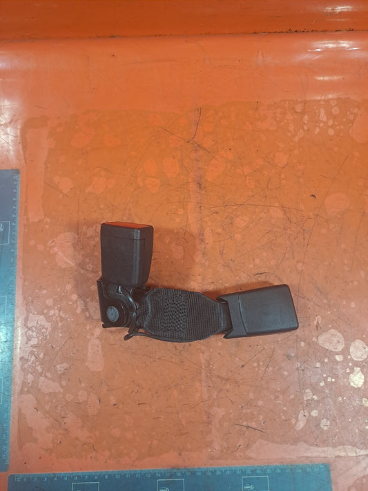 ✅MERCEDES W177 A180 1.5 DIESEL 2019 REAR CENTRE TWIN DOUBLE SEAT BELT BUCKLE - Image 2