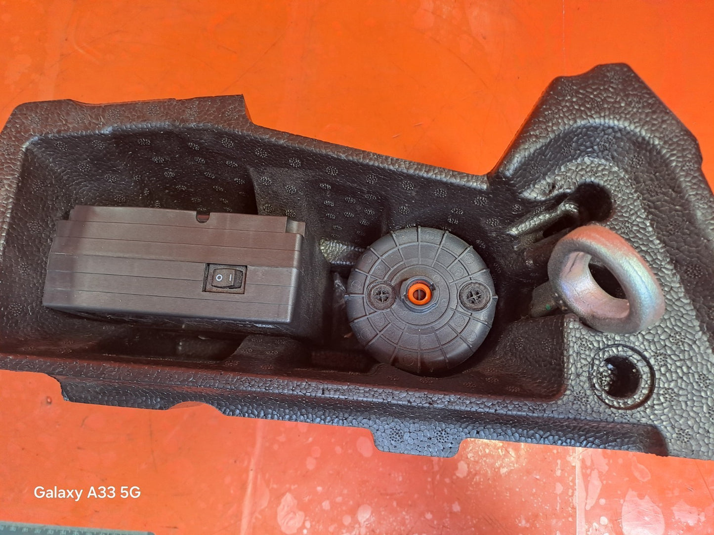 ✅2023 BMW 2 SERIES M SPORT F44 JACK TOOL KIT FOAM 6886414 + WARRANTY A293 - Image 3