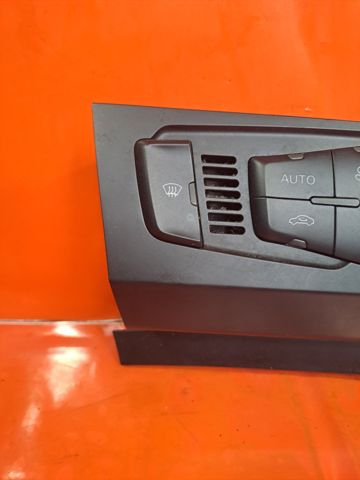 ✅Audi Q5 S Line 2012 2.0 Diesel CLIMATE CONTROL PANEL 8T2820043AD Warranty A291 - Image 4