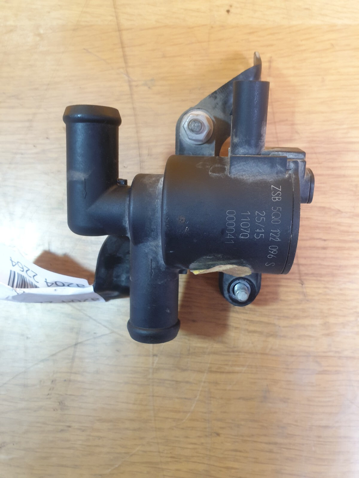✅AUDI A3 E-TRON 1.4 PETROL 2015 AUXILIARY SECONDARY WATER PUMP 5Q0906457B A204 - Image 1