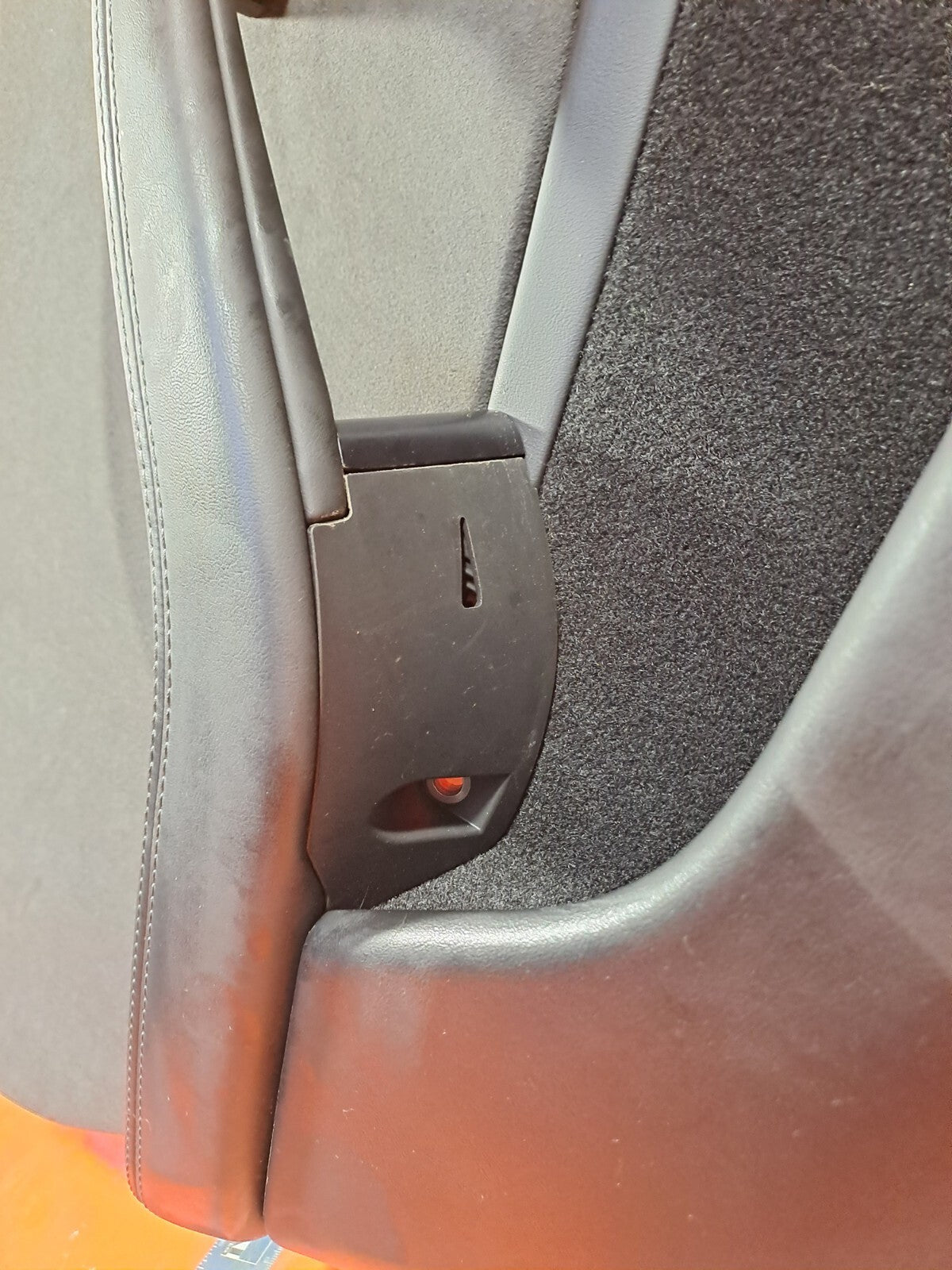 TESLA MODEL 3 LONG 2024 REAR LEFT DOOR CARD 1079742-00-C 1776472-10-B Warranty - Image 10