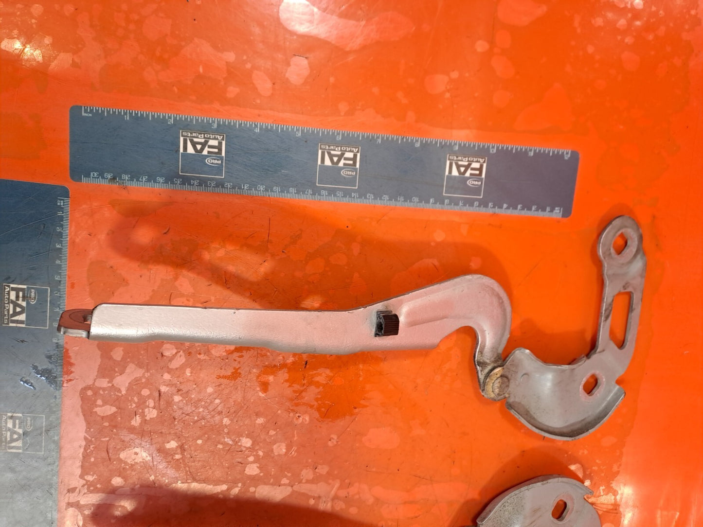✅Ford Focus (C 51) 2018 1.5 Diesel BONNET HINGES JX7B-A16800-AA JX7B-A16801-AA - Image 12