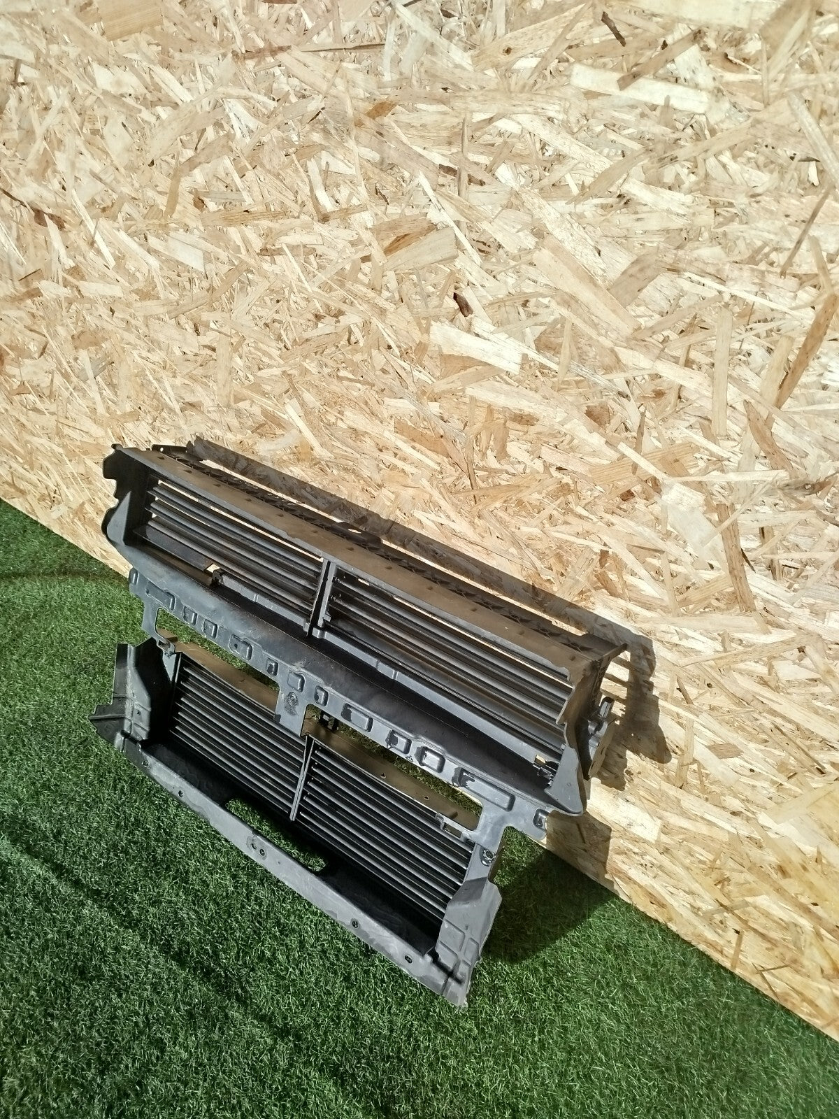 ✅FORD MONDEO MK5 2.0 DIESEL 2016 RADIATOR AIR SHUTTER FLAP Warranty A259 - Image 2