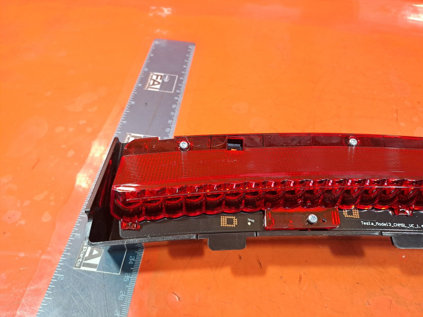 TESLA MODEL 3 LONG 2024 ADDITIONAL BRAKE LIGHT 1615202-00-C Warranty A207 - Image 9