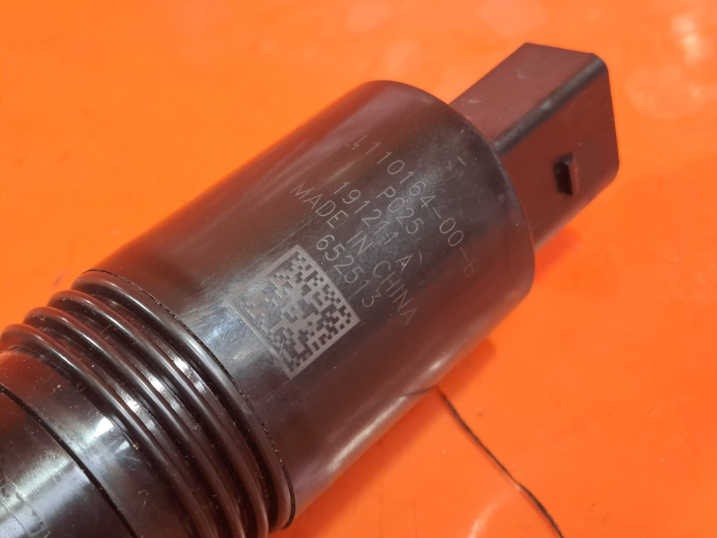 ✅2020 TESLA MODEL 3 WASHER TANK PUMP MOTOR 1110164-00-B + WARRANTY A266 - Image 9