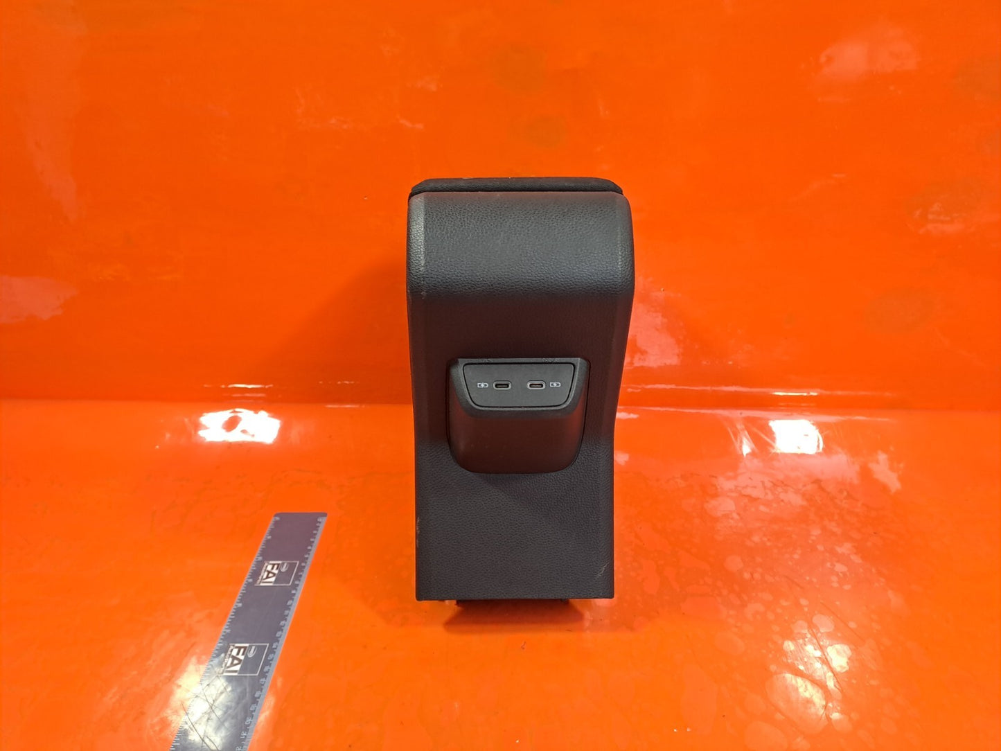 2023 VW TAIGO LIFE 1.0P CENTRE CONSOLE ARMREST 6F0864207AD + WARRANTY A219 - Image 6