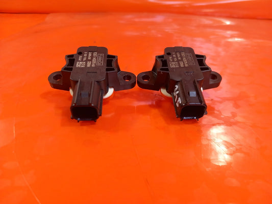 2019 Ford Galaxy MK3 Zetec Airbag Crash Impact Sensor x2 F2GT-14C676-AA A345 - Image 2