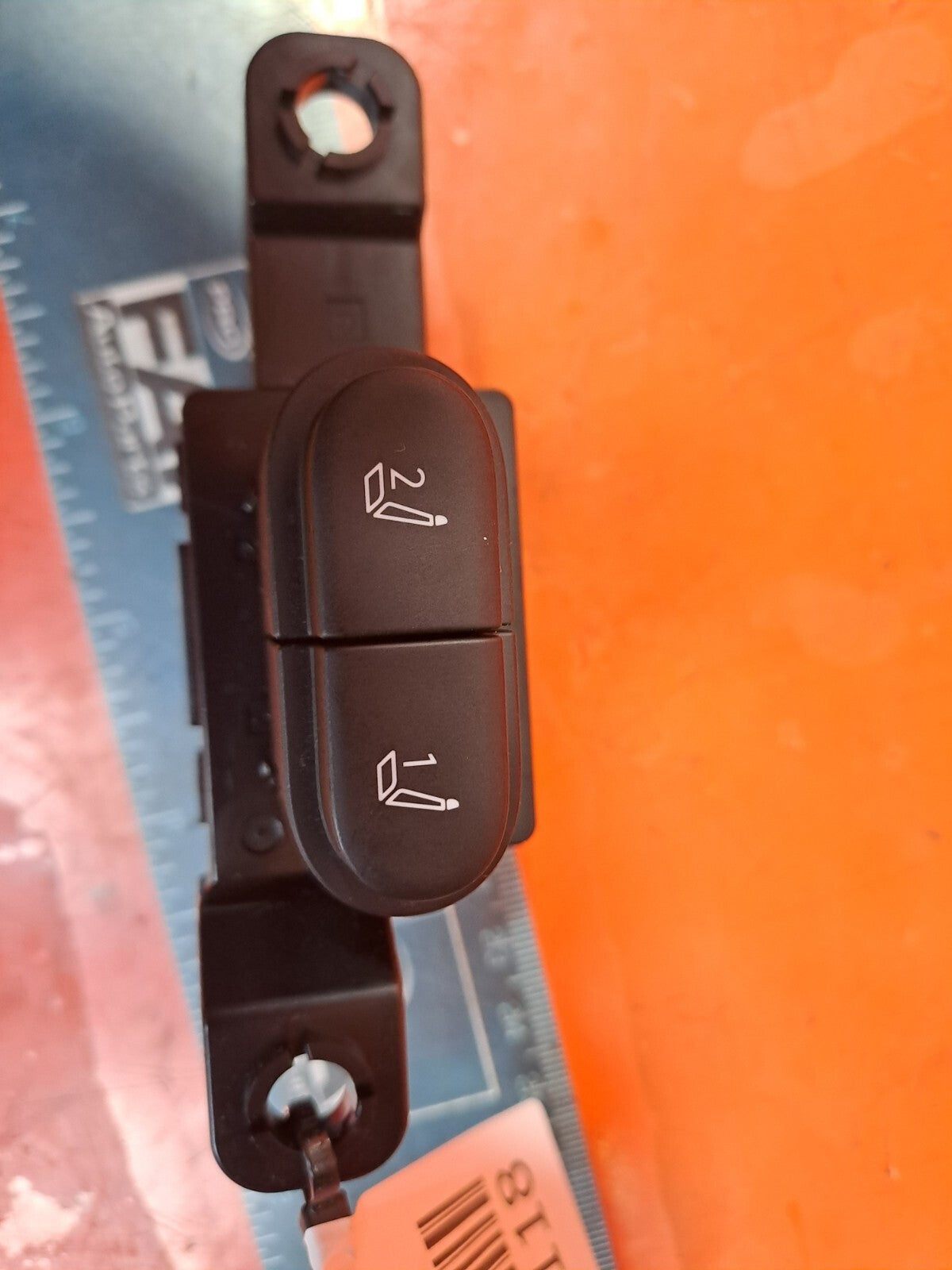 2024 HYUNDAI IONIQ 5 Driver Seat Adjustable Switch 93250-GI500 + WARRANTY A226 - Image 2