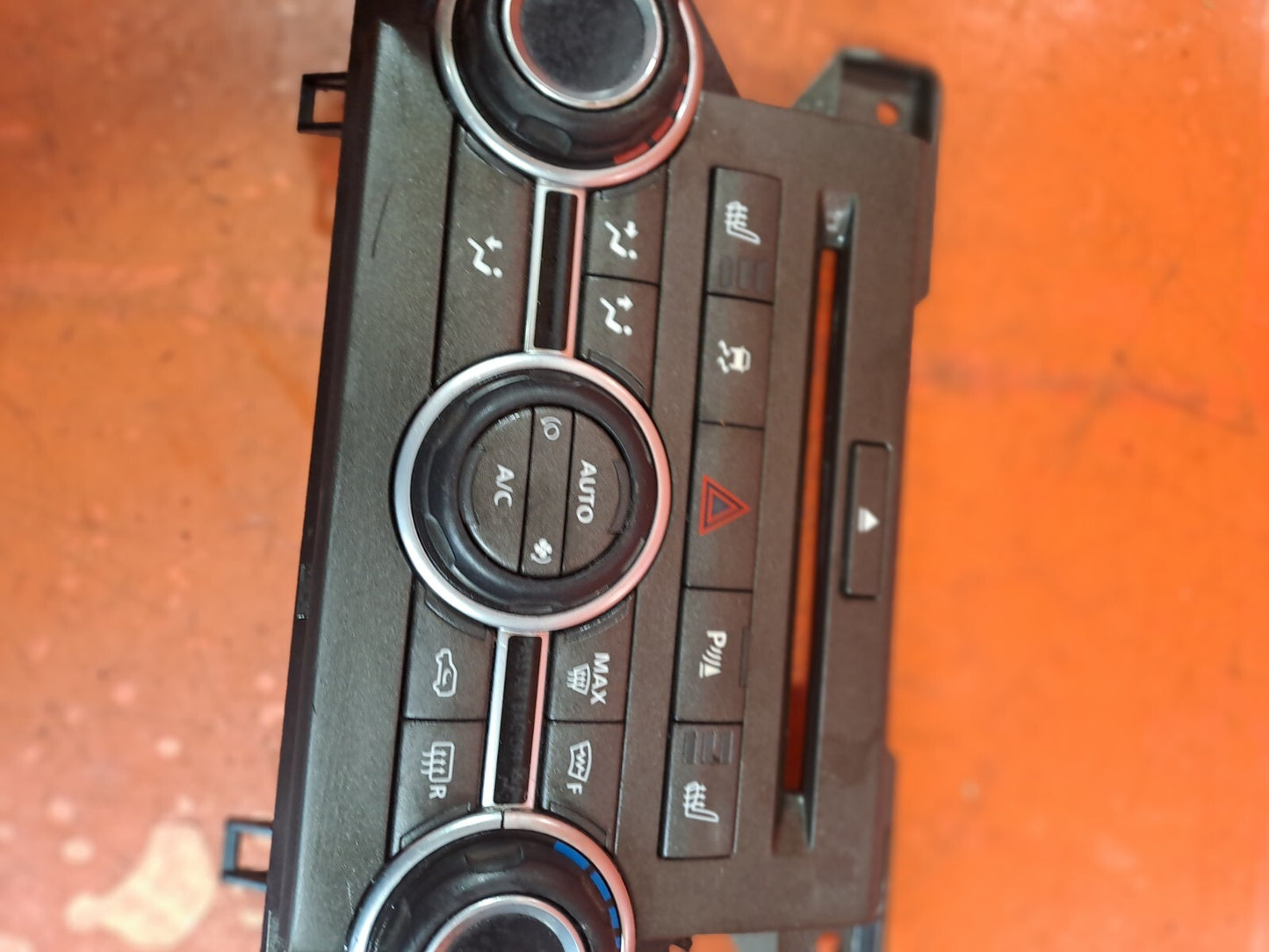 ✅2010 LAND ROVER DISCOVERY 4 L319 AC HEATER CLIMATE CONTROL PANEL AH22-19E900-JH - Image 2