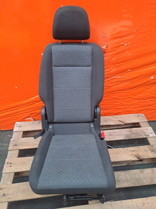 ✅Ford Grand Tourneo VW Caddy 1.5 Diesel 2024 Rear 2nd Row Right Seat Warranty - Image 2