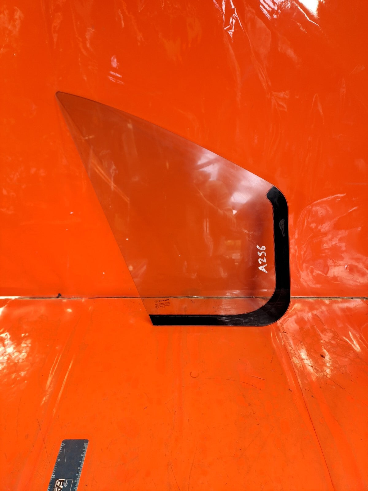 ✅RENAULT TRAFIC MK3 Sl27 1.6 DIESEL 2016 FRONT RIGHT DOOR QUARTER WINDOW GLASS - Image 2