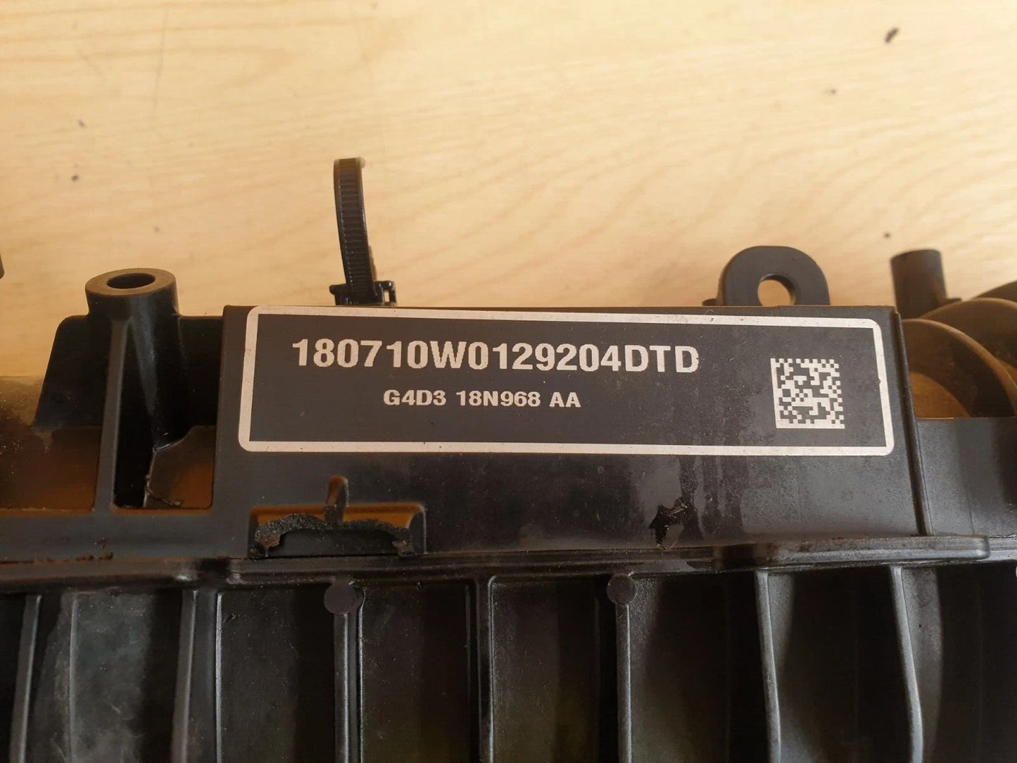 ebay-src:https://i.ebayimg.com/00/s/mtiwmfgxnjaw/z/fkcaaeswazbqas07/$_57.jpg