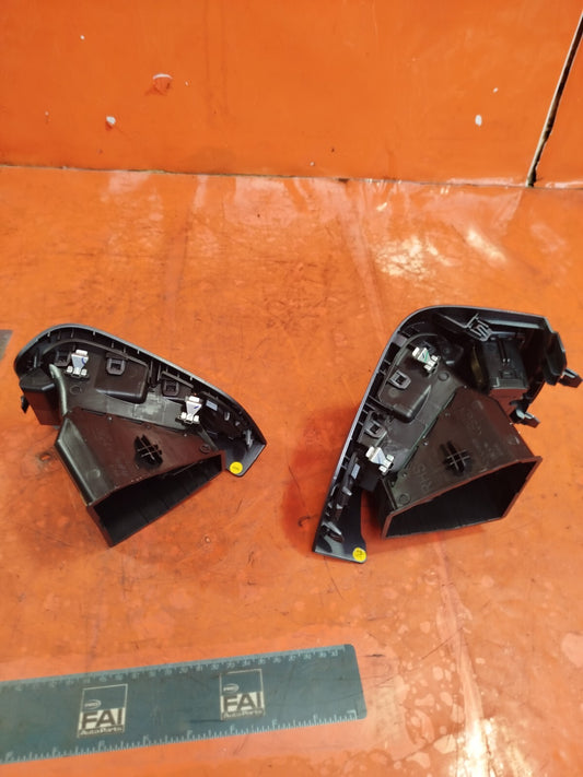 ✅FORD TOURNEO CUSTOM 2.2 DIESEL 2015 FRONT DASHBOARD AIR VENTS BK21V018B08 A280 - Image 2