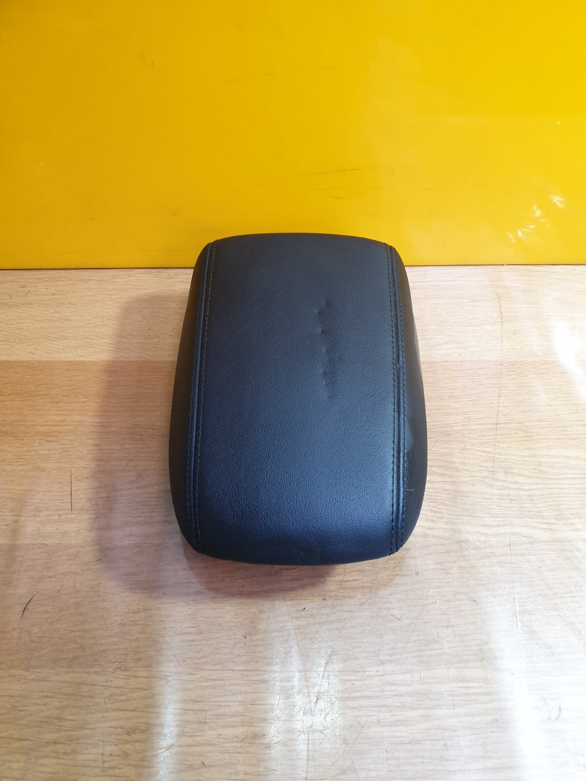 ✅2022 FORD FOCUS ACTIVE 1.5D CENTRE CONSOLE ARM REST JX7BA045C74A WARRANTY A136 - Image 1