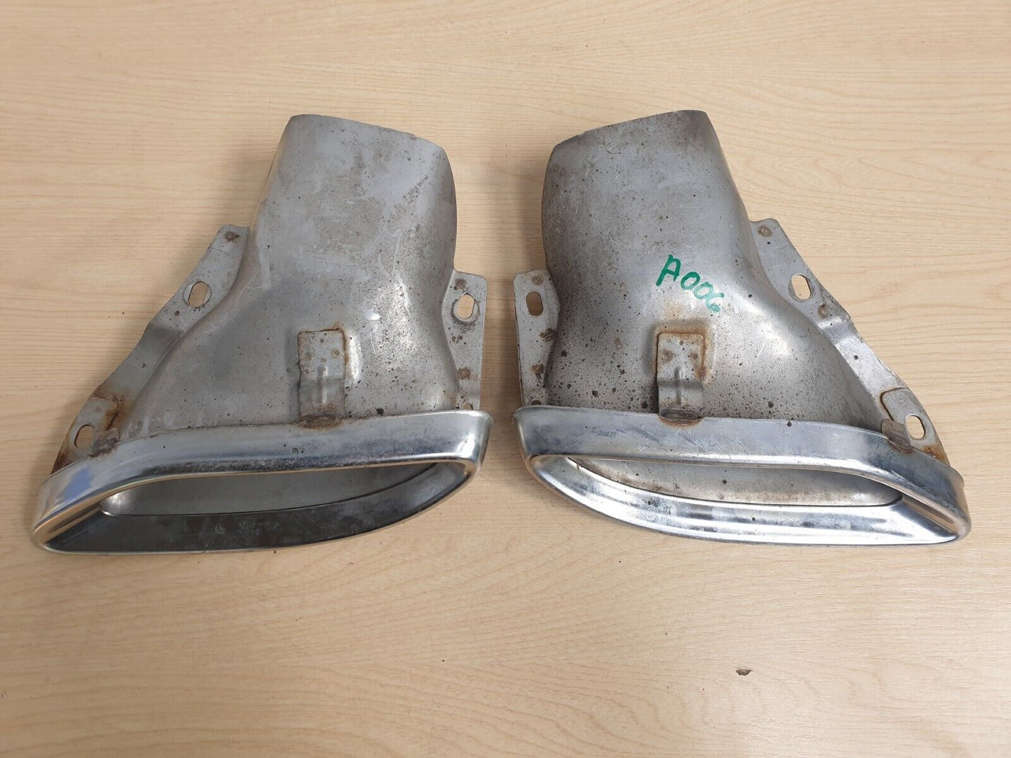 2019 MERCEDES CLS W257 REAR EXHAUST TIP PIPE END A2134903301 A2134903401 A006