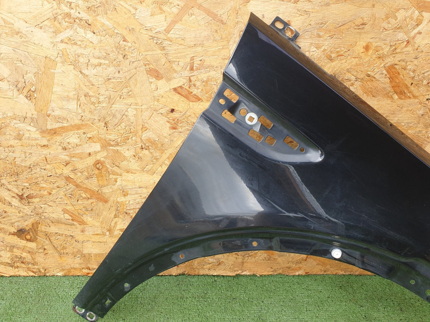 ✅2015 LAND ROVER DISCOVERY SPORT L550 FRONT RIGHT WING FENDER PANEL BLACK (820) - Image 2