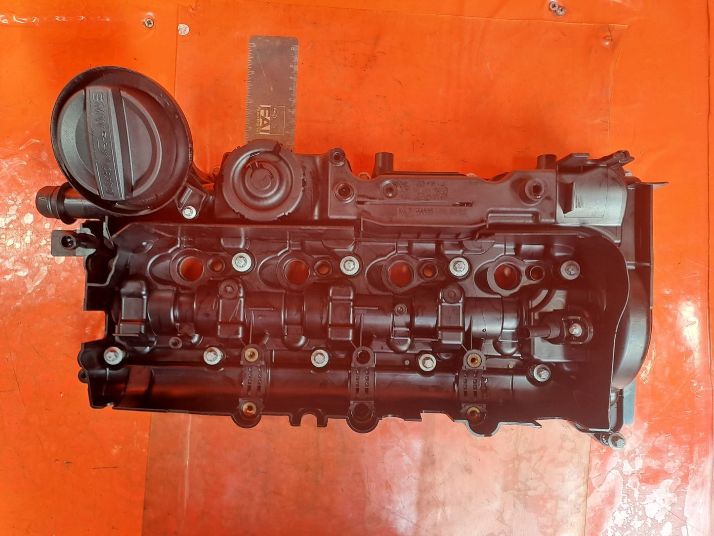 ✅BMW F30 320D 2.0 DIESEL 2012 N47D20O1 ENGINE VALVE ROCKER COVER 8589941 A321 - Image 12
