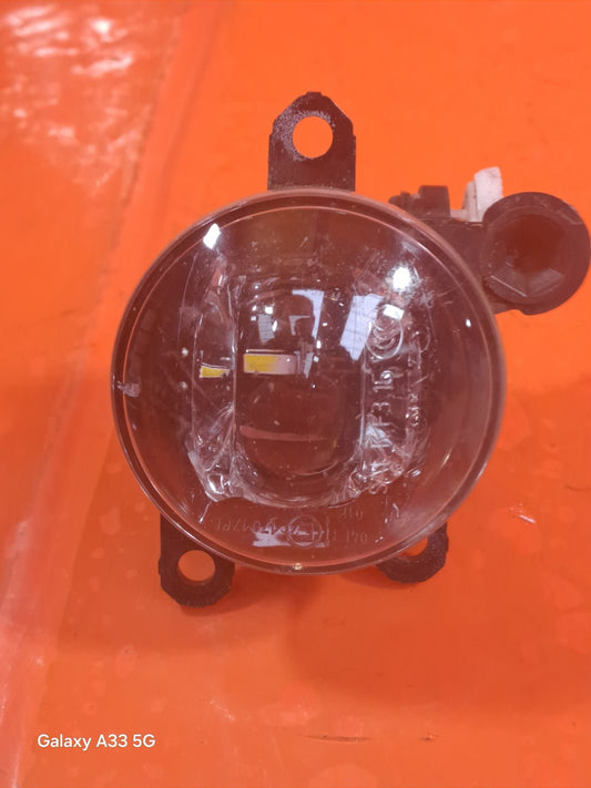 ✅POLESTAR 2 LONG RANGE 2023 FRONT RIGHT FOG LIGHT 31689175 Warranty A312 - Image 2