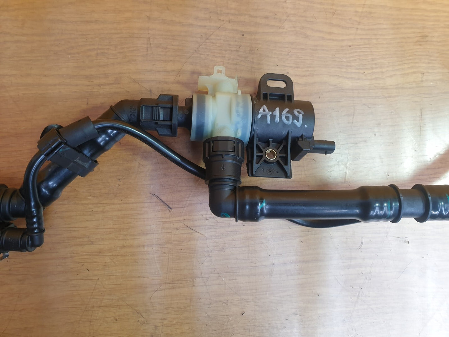 ✅2022 RANGE ROVER EVOQUE L551 BREATHER VALVE L8D29285A + WARRANTY A169 - Image 4