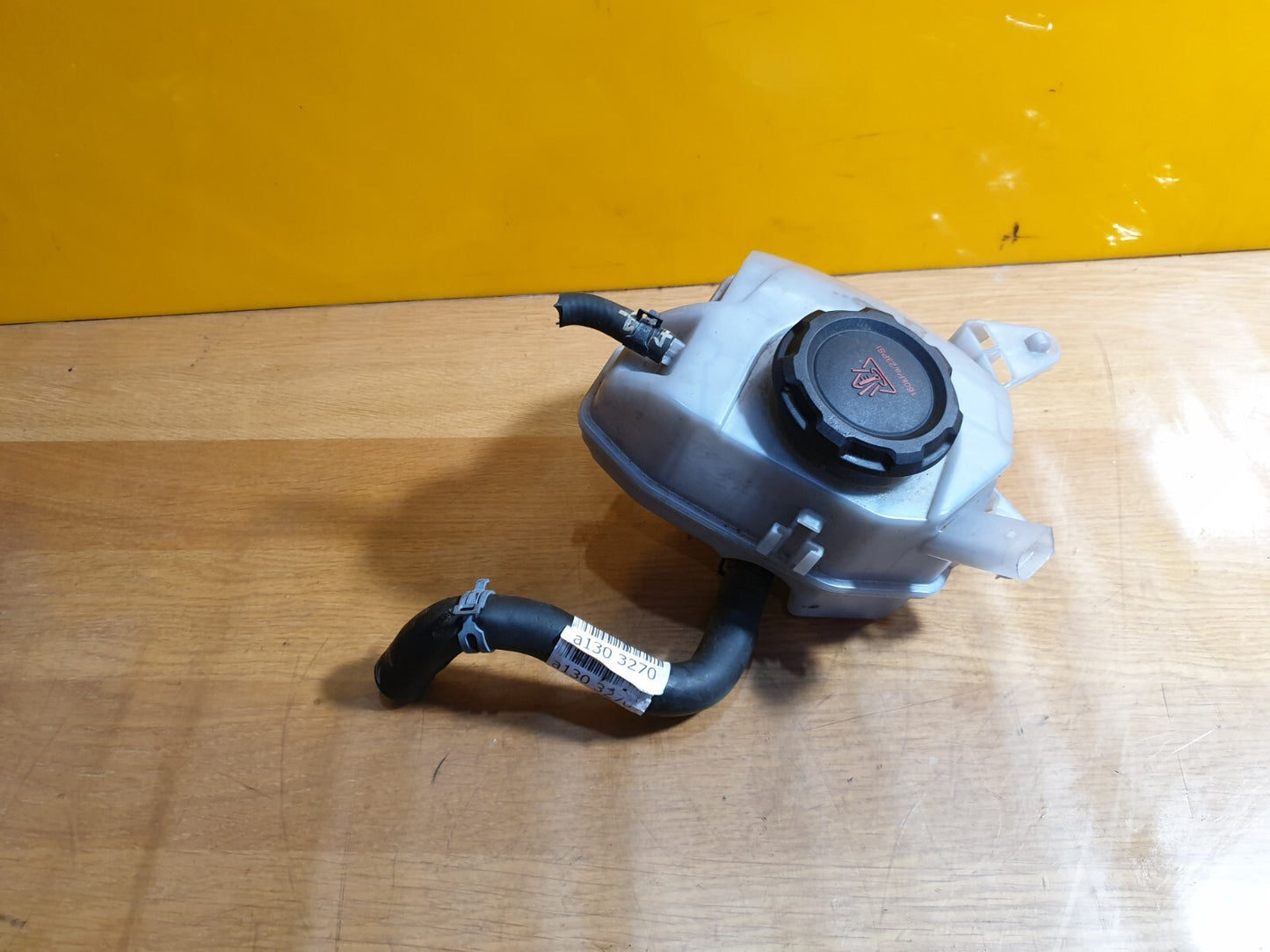 ✅AUDI A1 SPORTBACK 1.0 PETROL 2019 COOLANT BOTTLE EXPANSION TANK 2Q0121407B A130 - Image 2